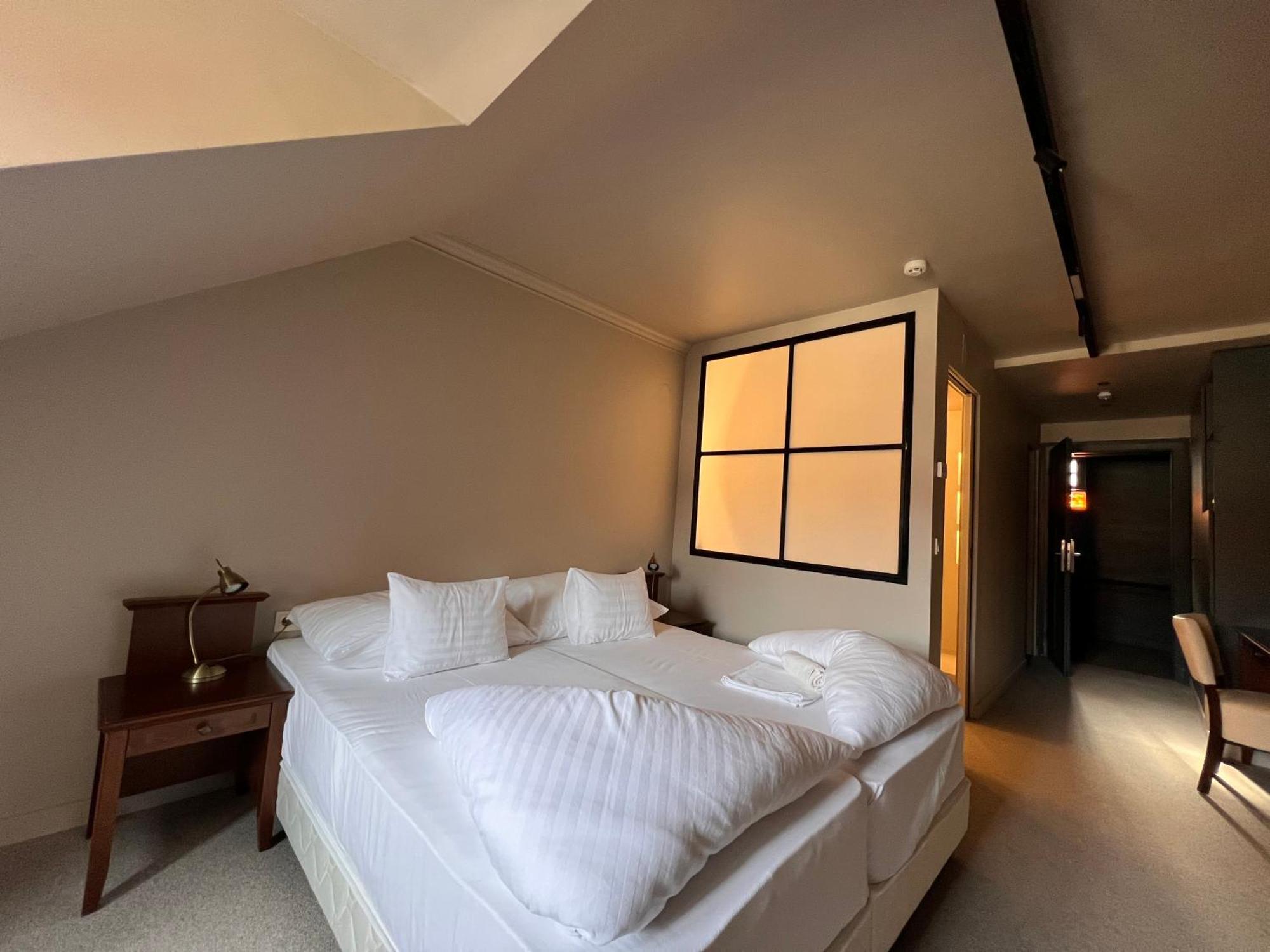 Barka Galeria Hotel Es Etterem Tallya ภายนอก รูปภาพ
