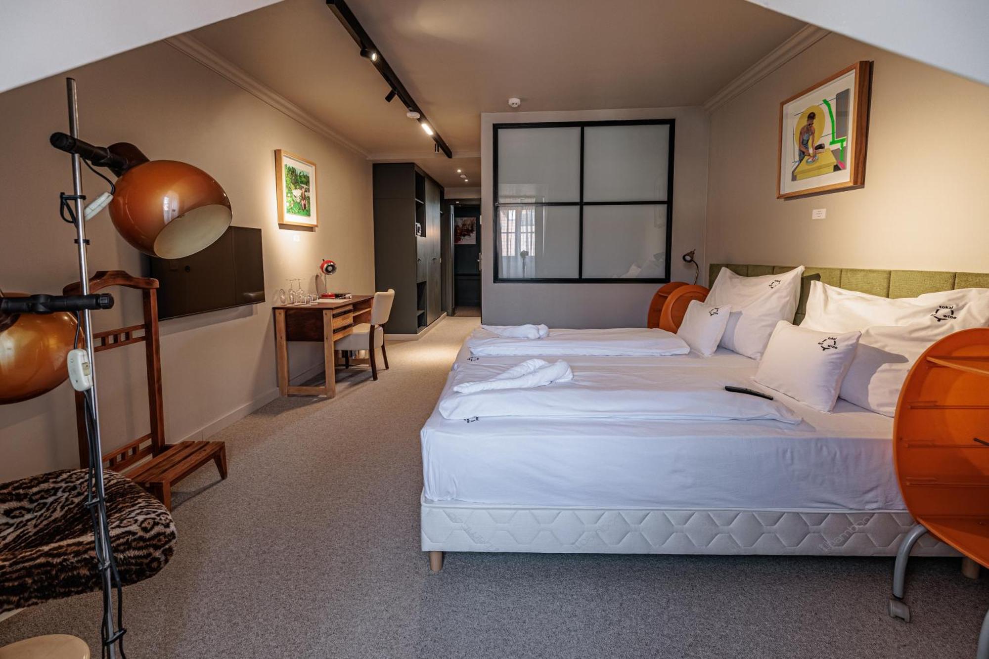 Barka Galeria Hotel Es Etterem Tallya ภายนอก รูปภาพ