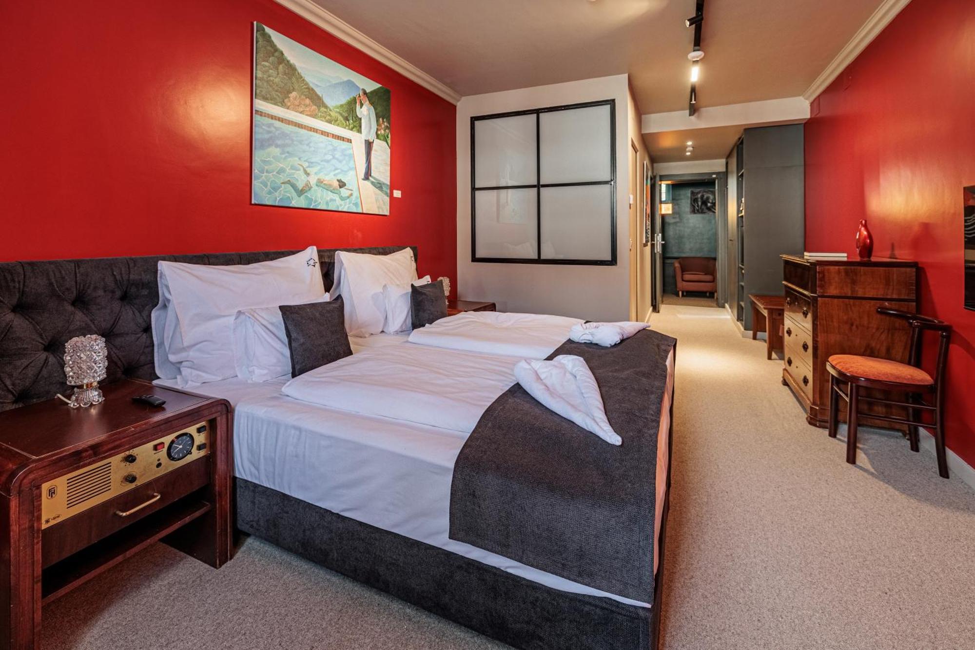 Barka Galeria Hotel Es Etterem Tallya ภายนอก รูปภาพ