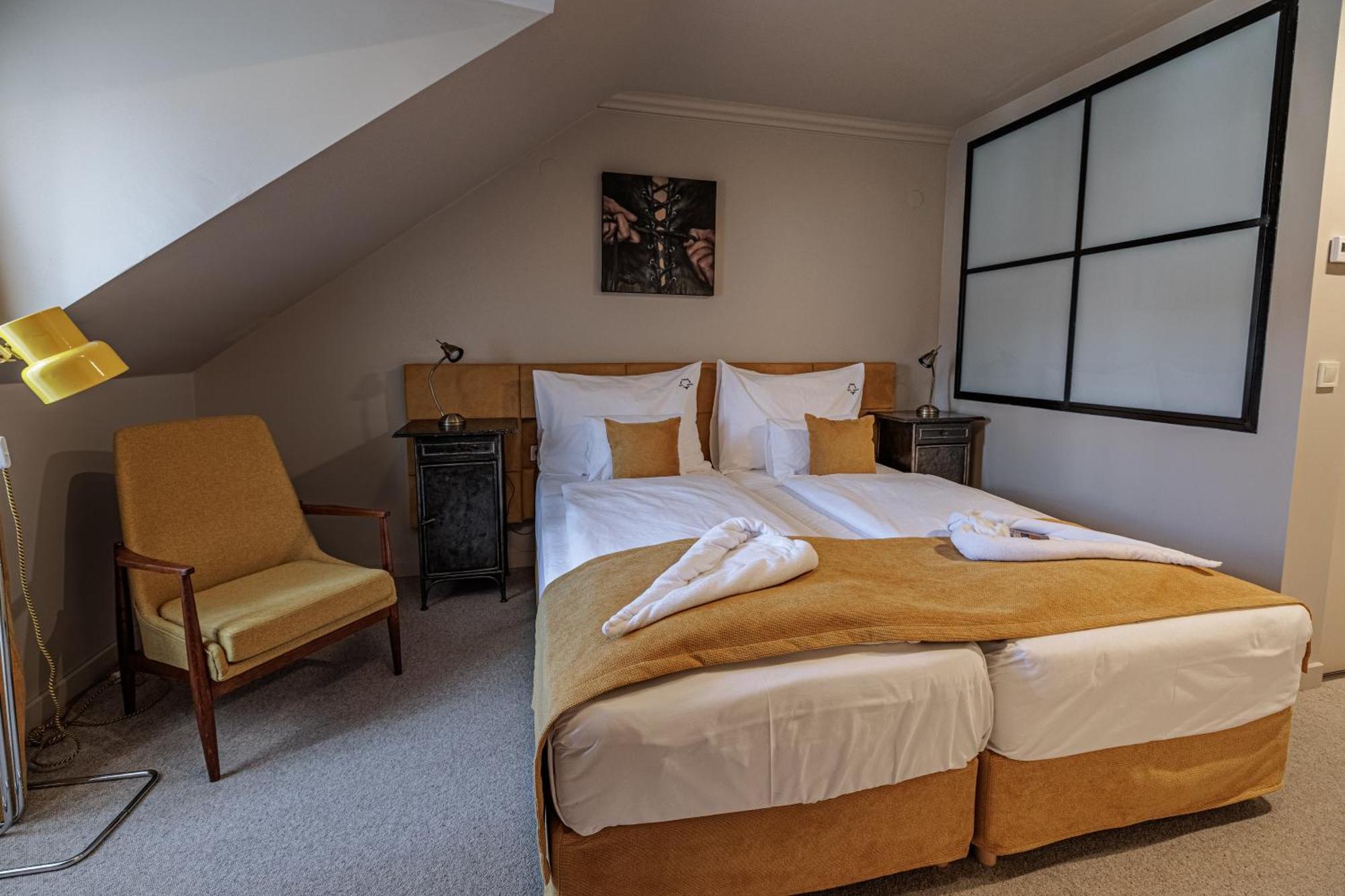 Barka Galeria Hotel Es Etterem Tallya ภายนอก รูปภาพ